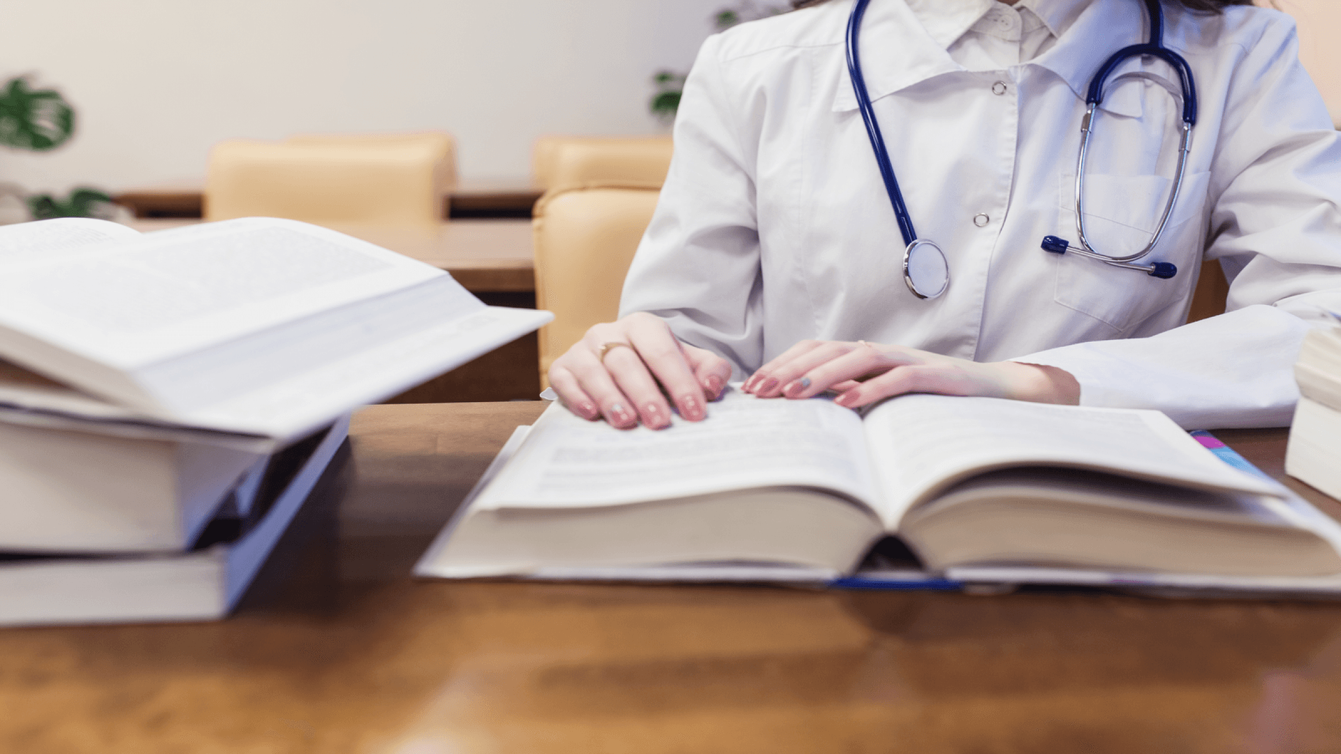 Większe limity przyjęć na studia medyczne