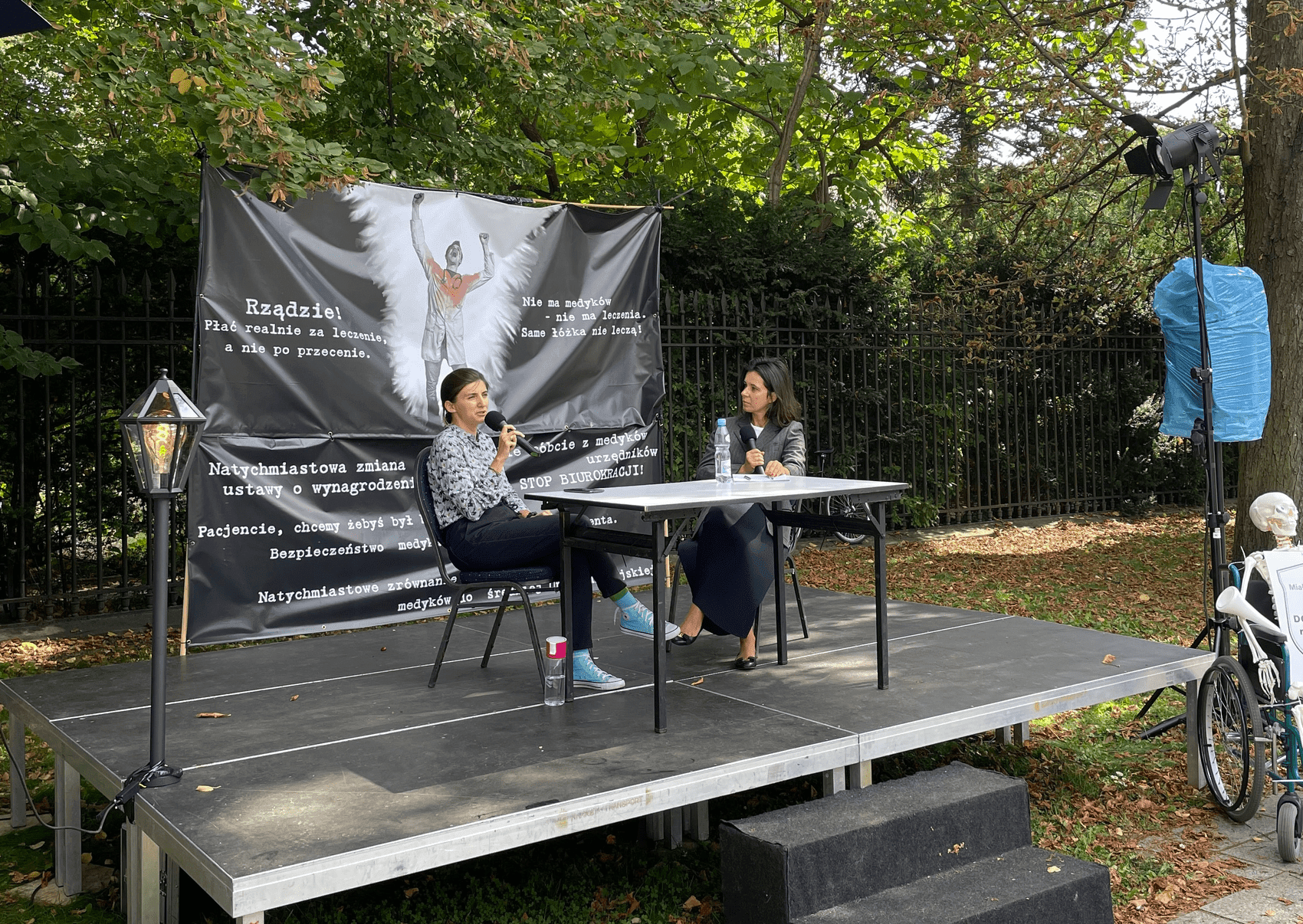 protest medykow, ogolnopolski protest pracownikow ochrony zdrowia, psychiatria dziecięca, psychiatria dzieci i mlodziezy