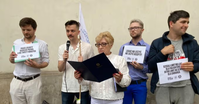 Lekarze nie chcą tkwić w obecnym systemie – trwają przygotowania do protestu