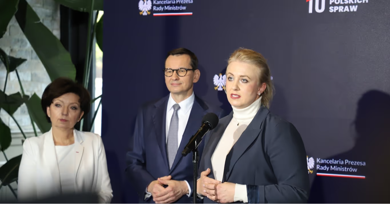 Wysokie nagrody od byłej minister zdrowia
