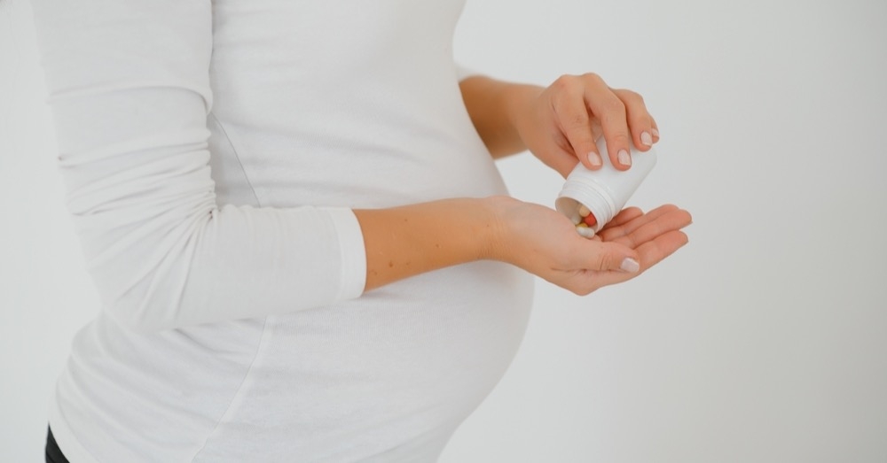 Labetalol, metyldopa, nifedypina – jak wybrać najlepszy lek dla ciężarnej z nadciśnieniem?
