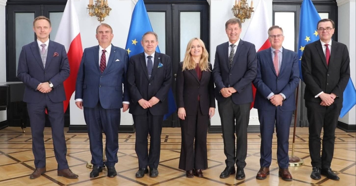 Rektorzy uczelni medycznych: czas znieść staż podyplomowy lekarzy