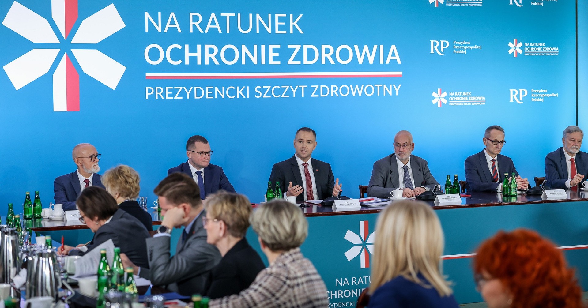 Prezydent broni minimalnych pensji w ochronie zdrowia