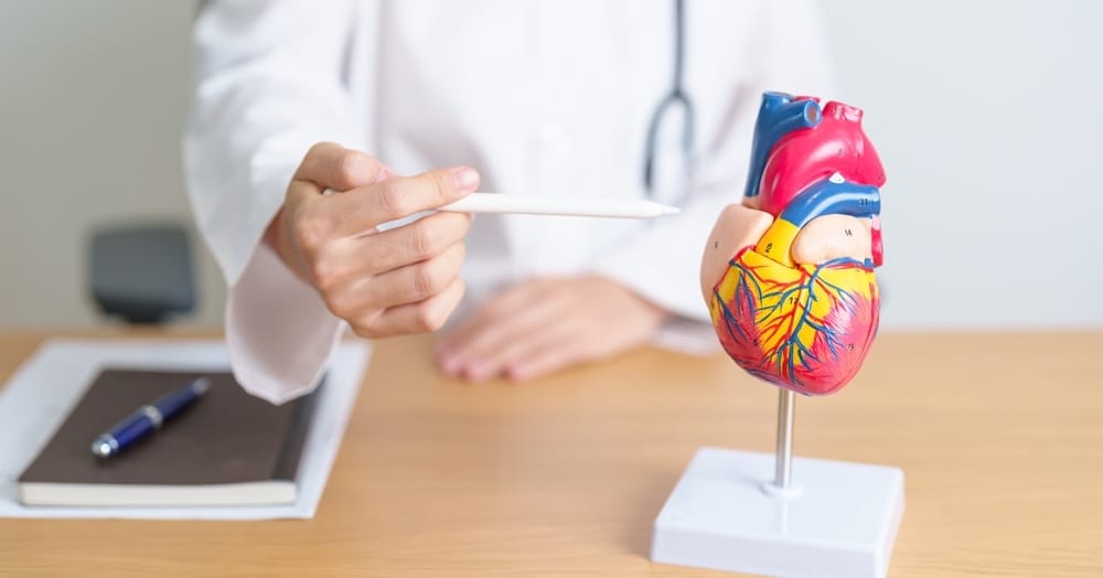 Koarktacja aorty – kluczowe różnice między typem niemowlęcym a dorosłym