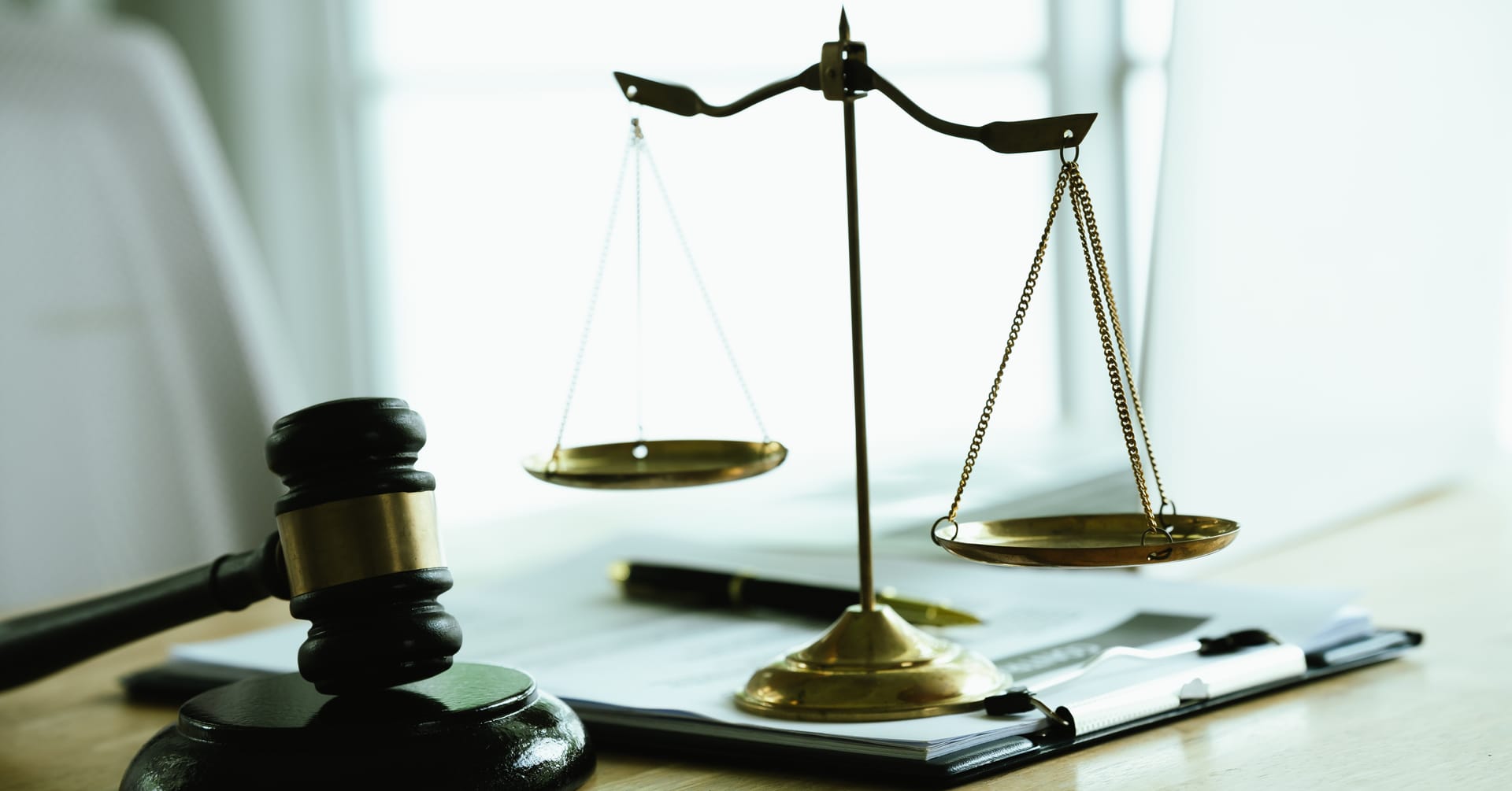 Praca medyka w stanie nietrzeźwości: odpowiedzialność lekarza i placówki