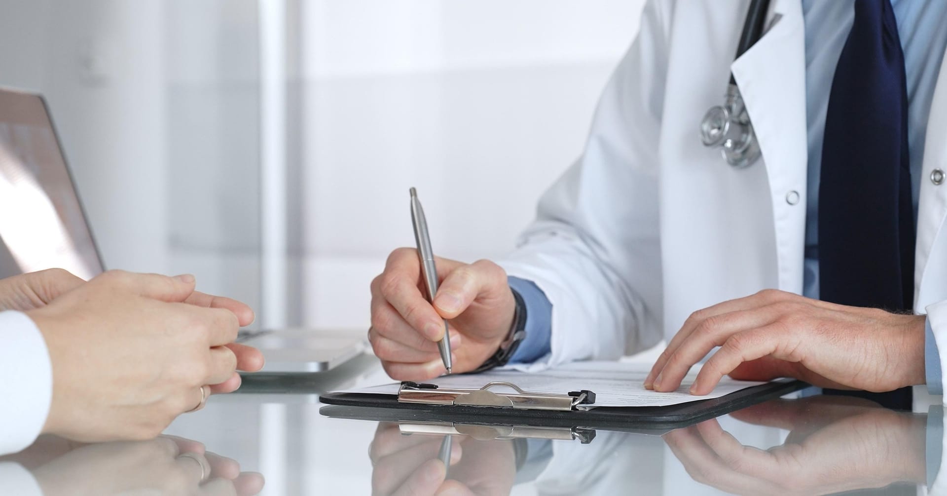 Raport Alivii: kolonoskopia po roku, gastroskopia po miesiącach