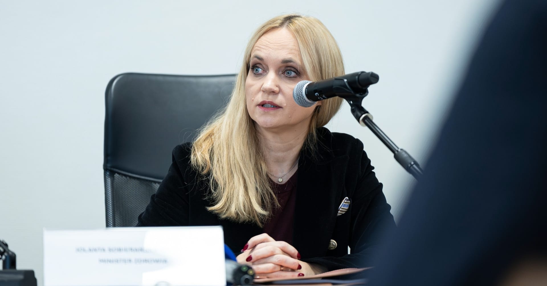 Minister zdrowia o pensjach medyków, porodówkach, kolejkach i e-rejestracji