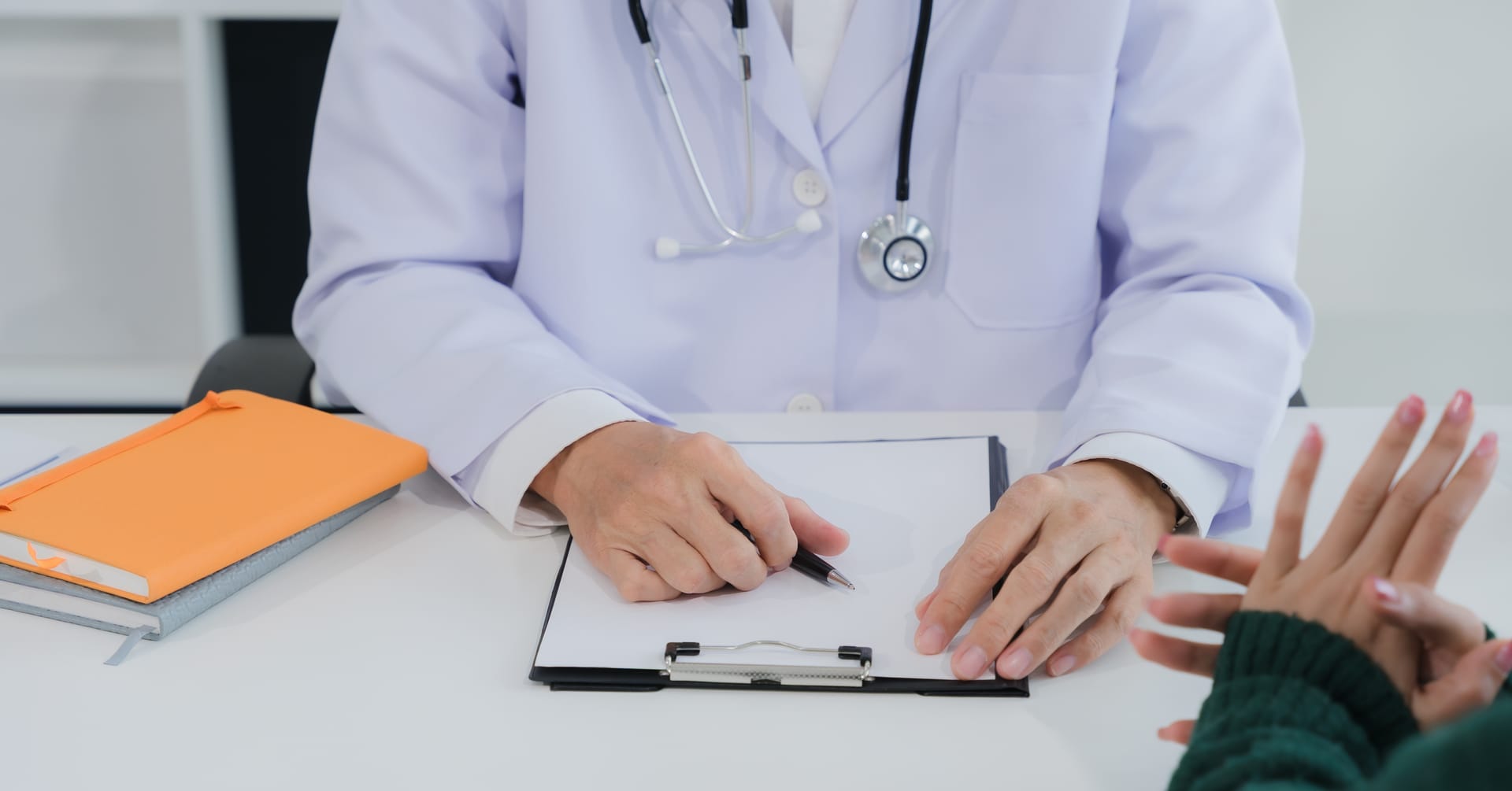 Seria brutalnych ataków na personel medyczny