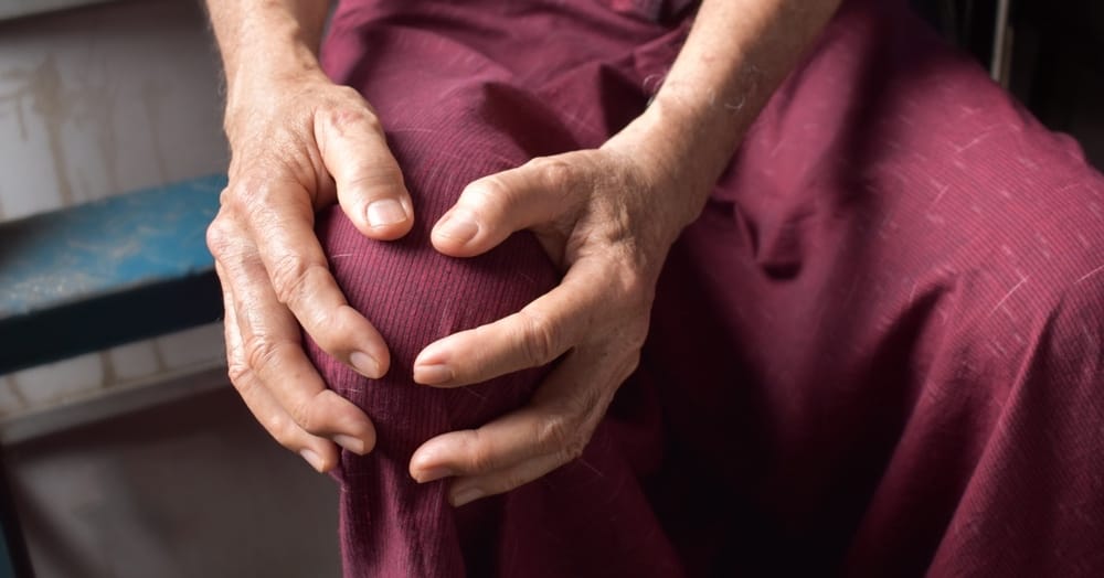 Zapalenie kaletki przedrzepkowej – postępowanie z „kolanem dewotki”