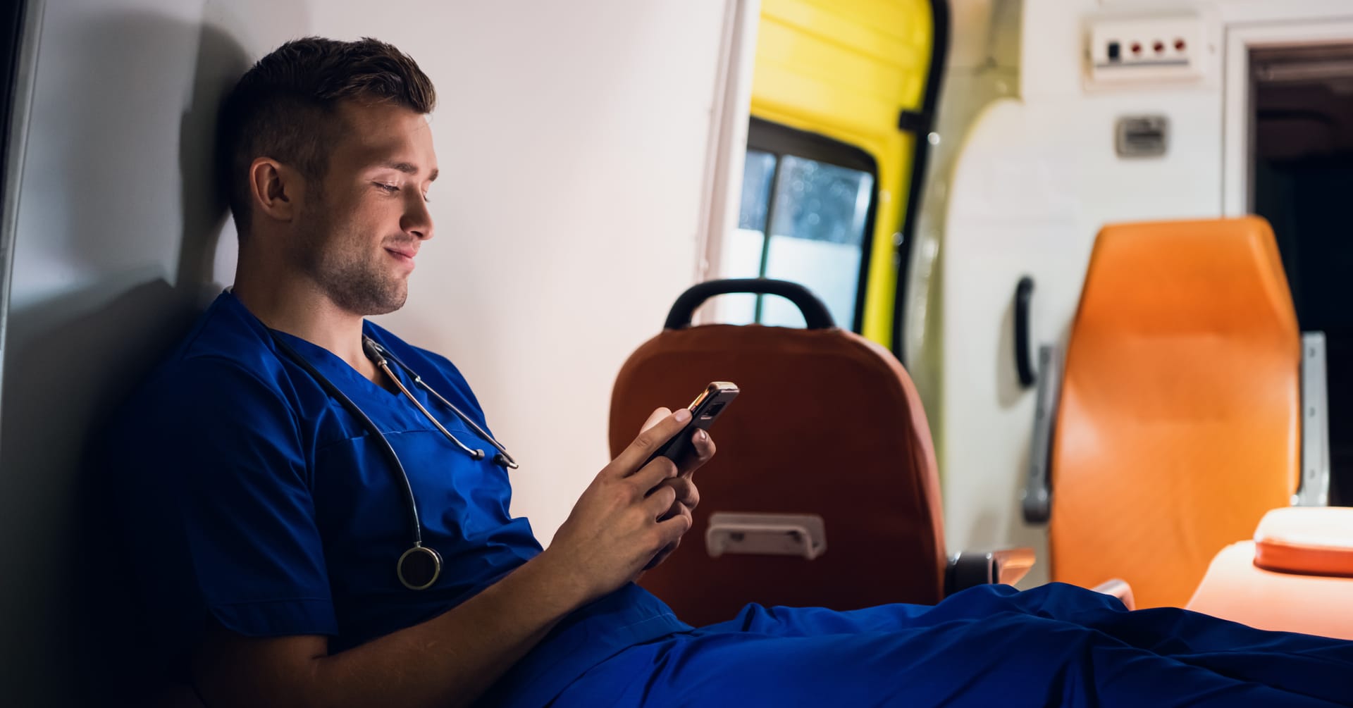 Ratownicy medyczni chcą odliczać składkę na samorząd