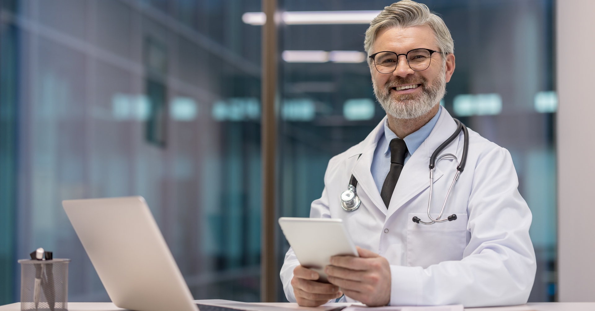 Wygasają umowy POZ z NFZ  - lekarze czekają na rozmowy