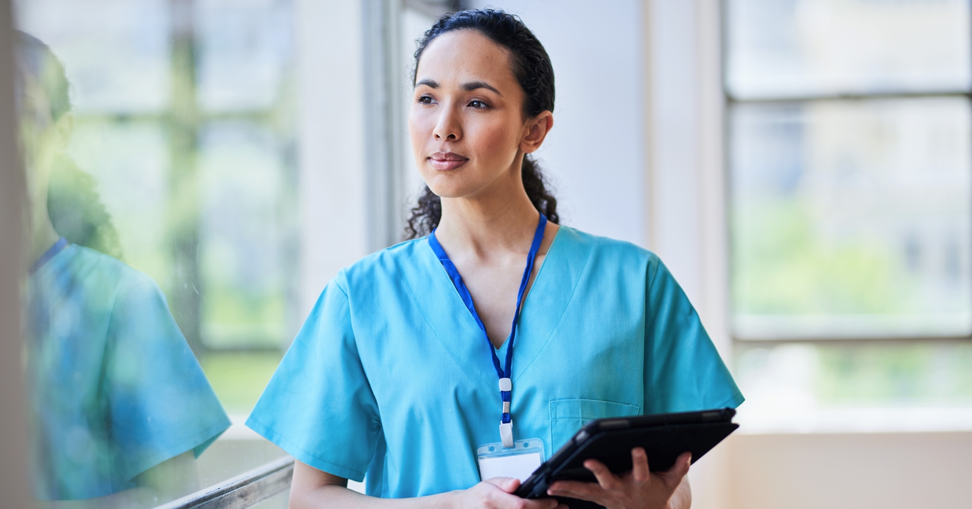 Związek pielęgniarek ostro o propozycjach polityków