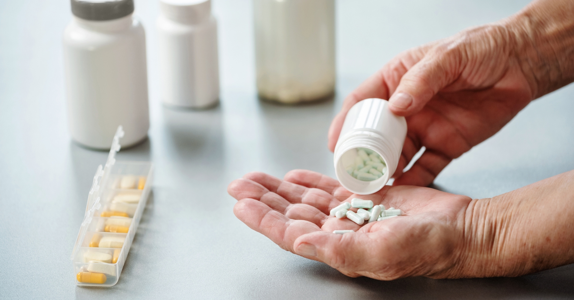 Systemowe bariery w programach lekowych: organizacje pacjentów apelują do Ministerstwa Zdrowia