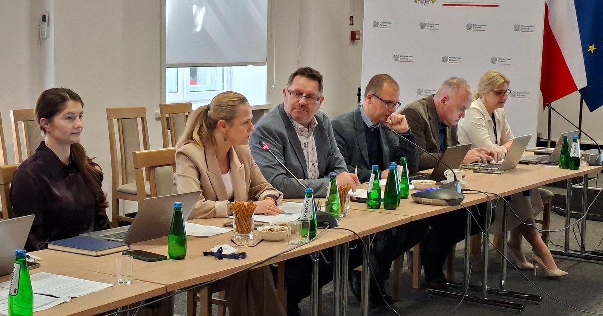 Pielęgniarki i położne z nowymi uprawnieniami – resort planuje zmiany