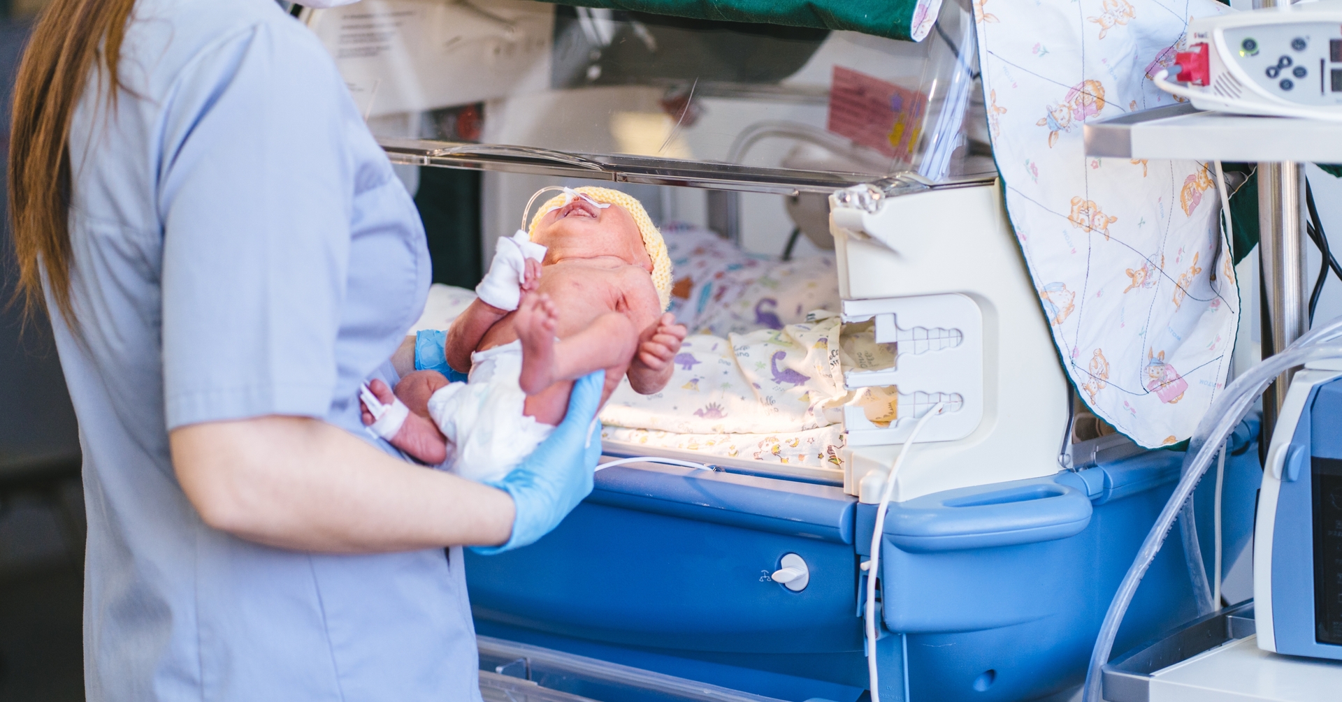 MZ wyjaśnia zasady pracy pielęgniarek na neonatologii