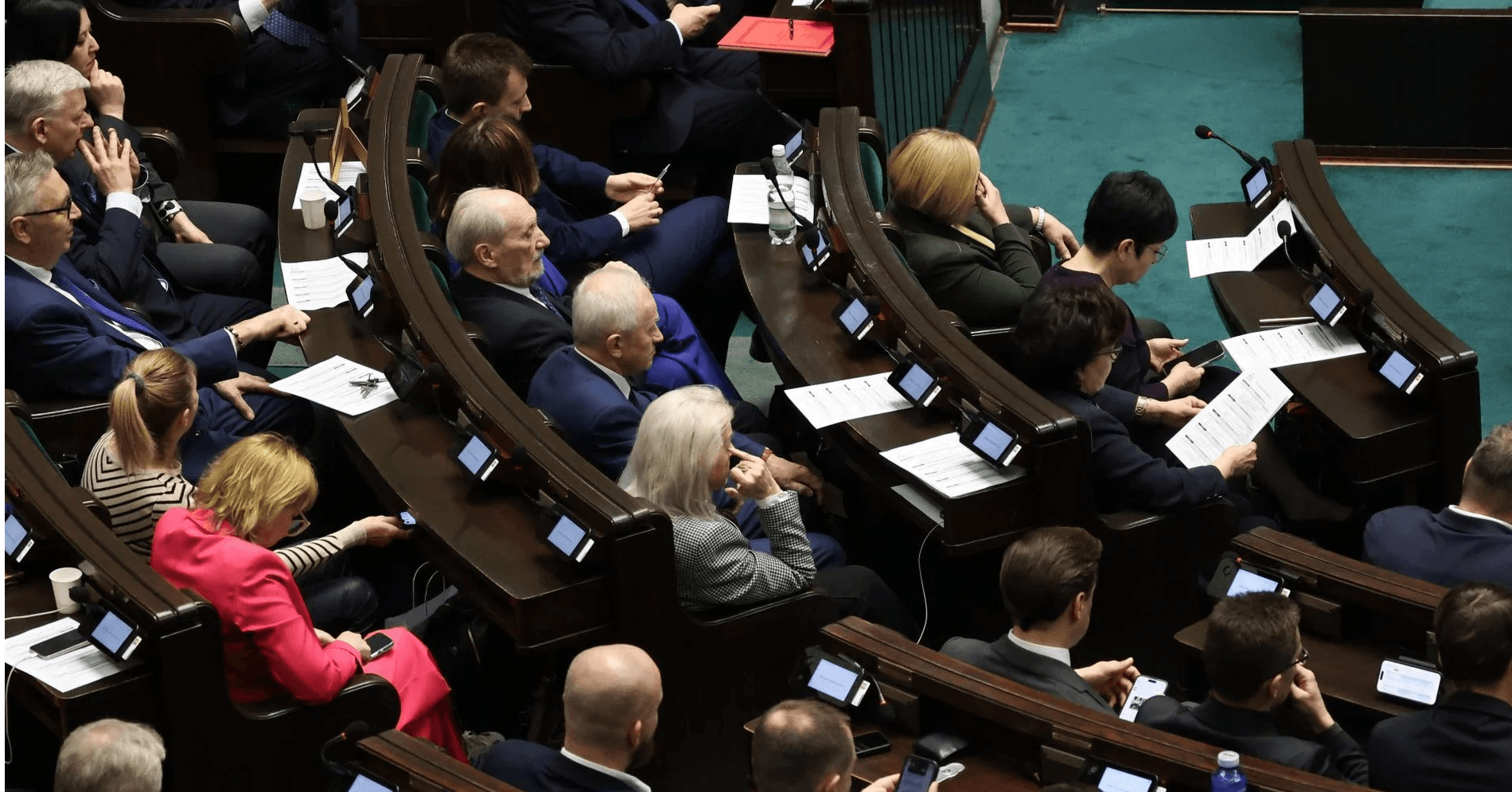 Sejm uchwalił nowelizację o częściowej dekryminalizacji aborcji i skierował ją do Senatu